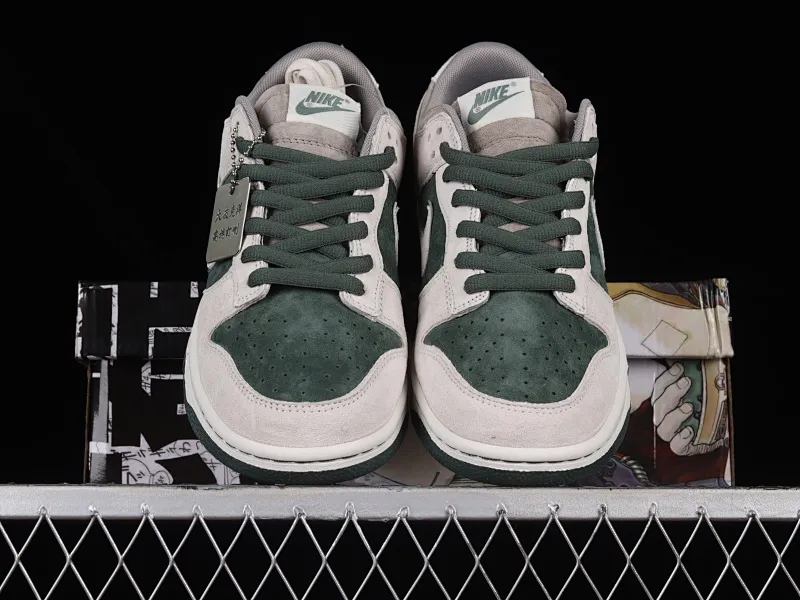 All Categories Nk SB Dunk Series Nk SB Dunk Low Low-top sneakers Otomo Katsuhiro x Nk SB Dunk Low "Steamboy OST" Otomo Katsuhiro co-branded SB low-top sports and leisure sneakers LF0039-035